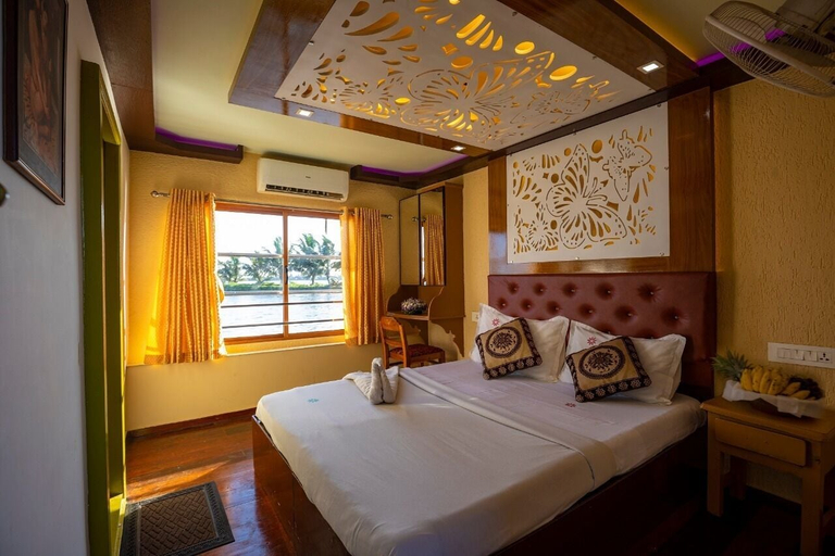 Bedroom 2, Kerala Nature Houseboat by Coco floatel, Alappuzha