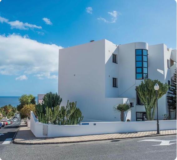 Exterior 12