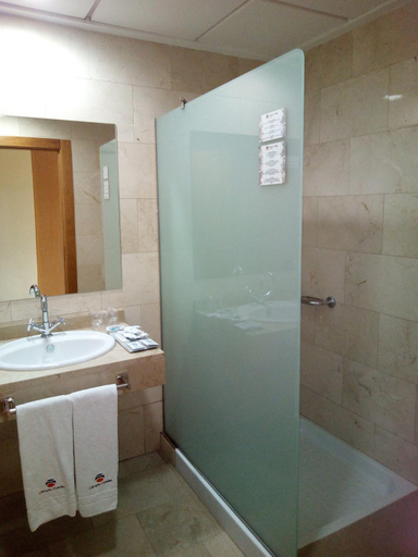 Bathroom 4, Olimpia Hoteles, Murcia