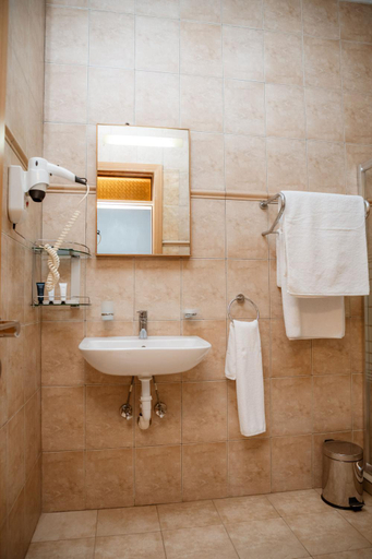 Bathroom 5, NDARU LUXURY SUITES BY LE MUGUET, Gasabo