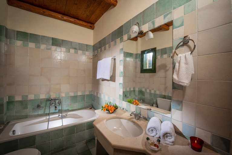 Bathroom 4, Enagron Ecoturism Village, Crete