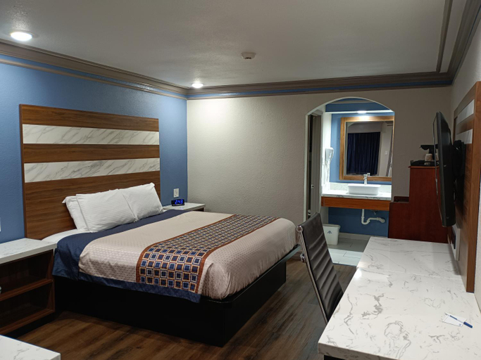 Bedroom 3, Americas Best Value Inn & Suites Alvin Houston, Brazoria