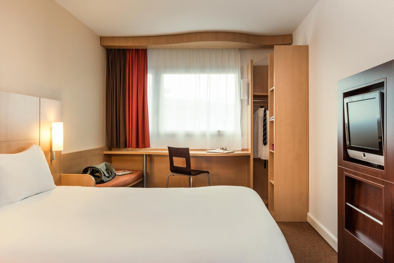 Bedroom 3, ibis Charleville-Mézières, Ardennes
