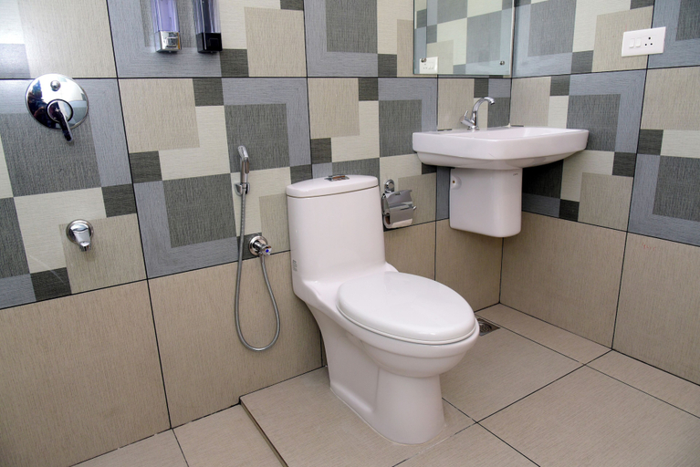 Bathroom 4, Villa Varkala, Thiruvananthapuram