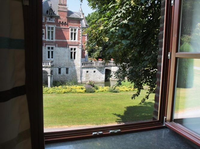 Others 2, Hôtel - Ferme du Château d'Ahin, Liège