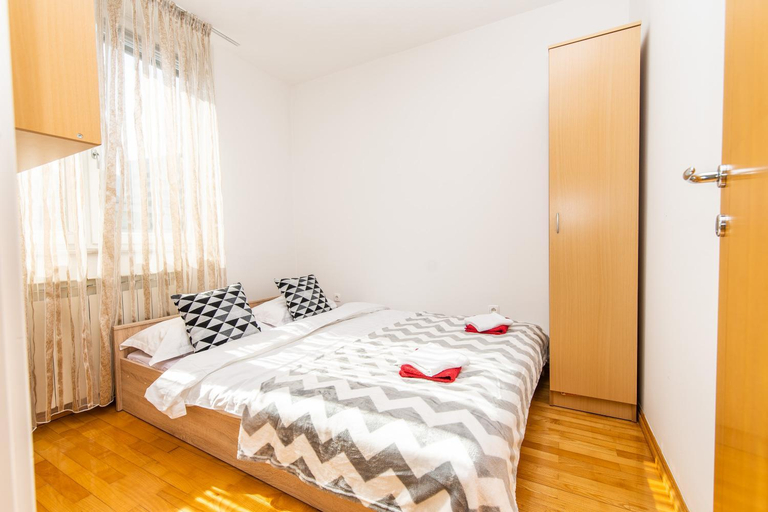 Bedroom 16
