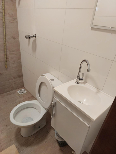 Bathroom 3, D Suites - Checkin ate 21 Hs - ZAP pras coordenadas de acesso - Dois ENDERECOS, Goiania
