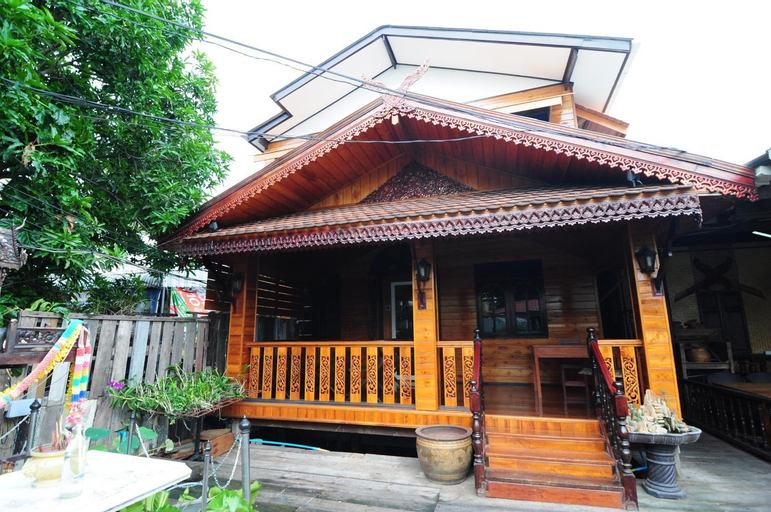 Kaloang home, Dusit