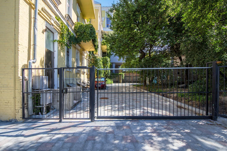 Others 5, Loft Design Apartments on Desyatynnyi Ln, 7, Shevchenkivs'kyi