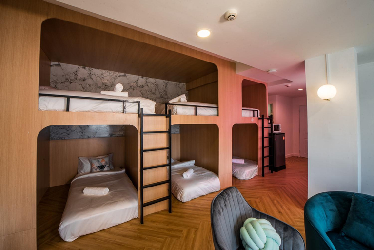 Bedroom 23