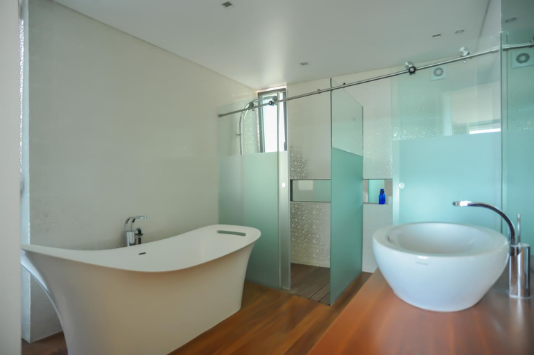 Bedroom 4, Top Luxury Villa - Swimming pool & Ocean View, Almada
