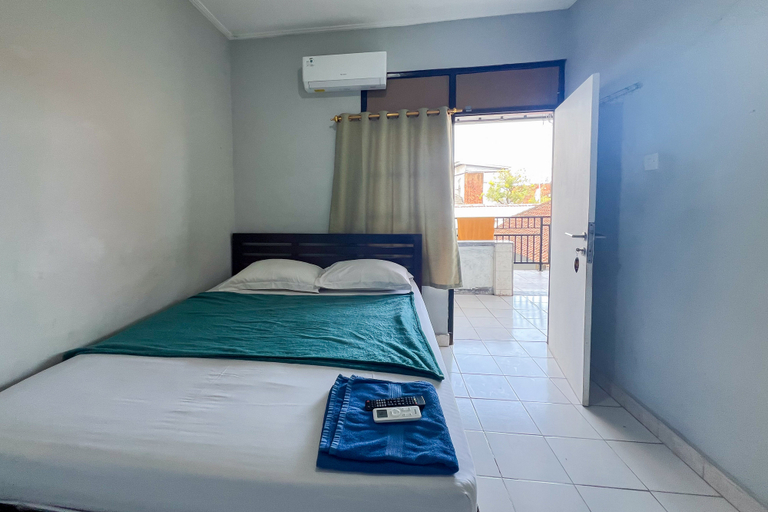 Bedroom 2, SN Guest House near Trans Studio Mall, Denpasar