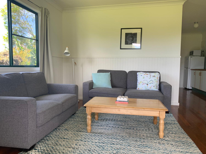 Others 2, Fernmount Stay, Bellingen