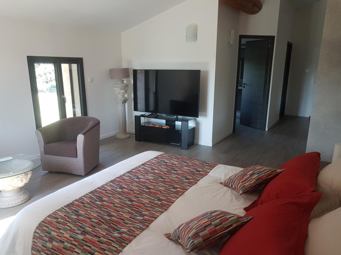 Bedroom 3, Mas Des Fugueyrolles, Vaucluse