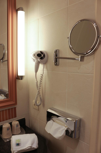 Bathroom 2, Domaine des Roches, Loiret