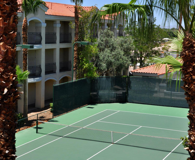 Exterior & Views 1, Club de Soleil All-Suite Resort, Clark