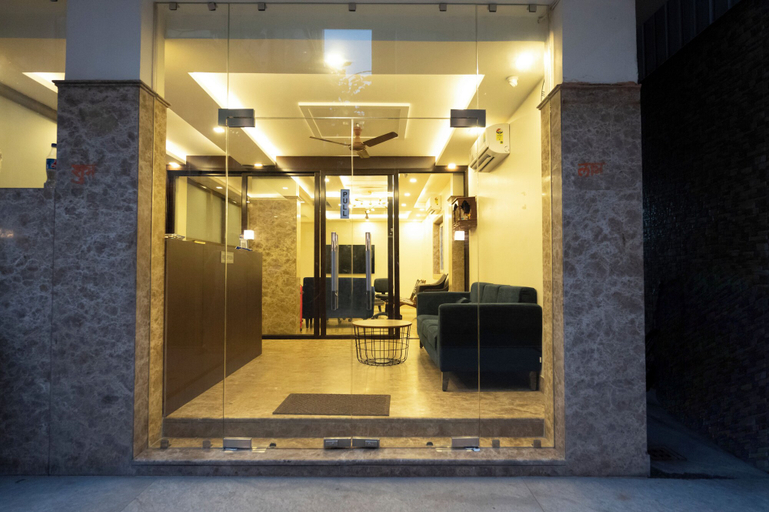 Others 4, LAKESIDE SUITES, Kolkata