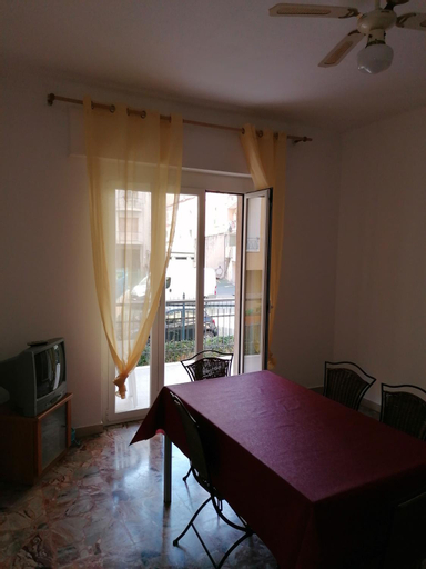 Dining Room 12