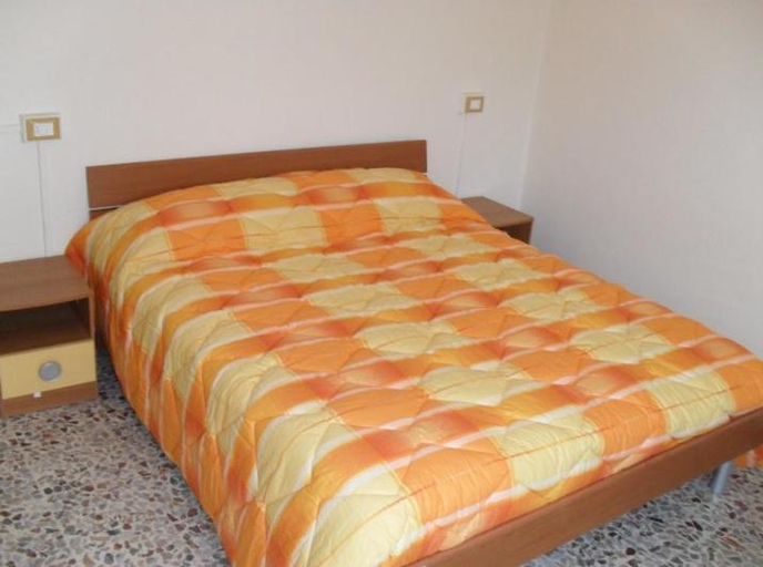 Others 2, Borno B&B, Brescia