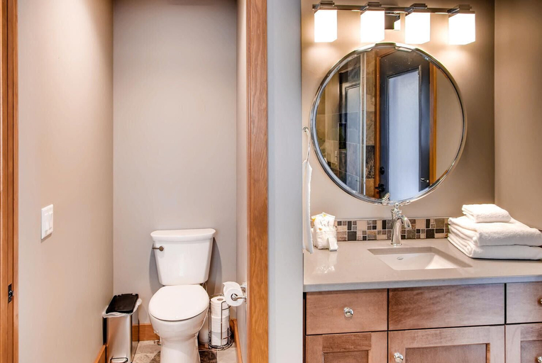 Bathroom 3, 385 Moonshine Crescent by Okanagan Premier, Kootenay Boundary