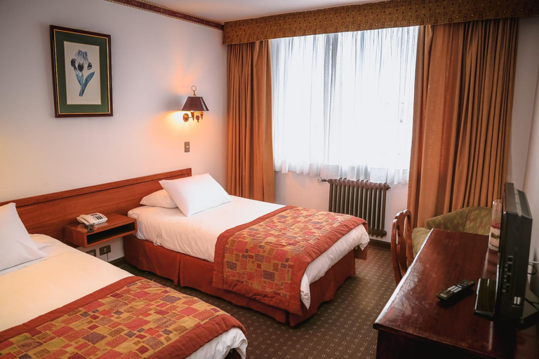 Others 5, Hotel Los Navegantes, Magallanes