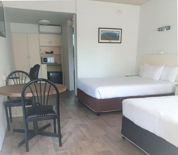 Bedroom 3, Zebra Motel, Coffs Harbour - Pt A