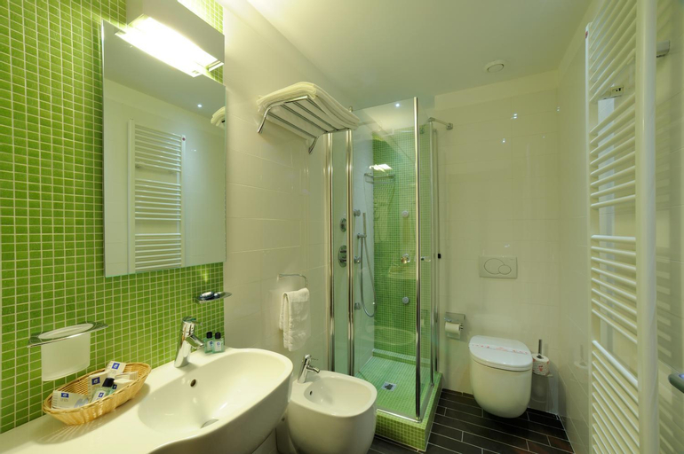 Bathroom 5