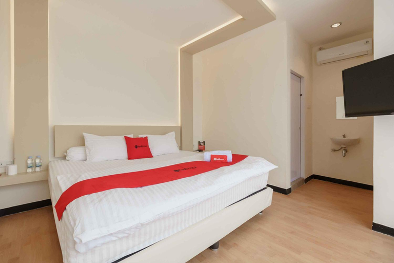 Bedroom 8