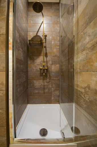 Bathroom 3, Loft Design Apartments on Desyatynnyi Ln, 7, Shevchenkivs'kyi