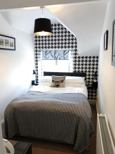 Bedroom 2, The Lakes B and B, Cumbria