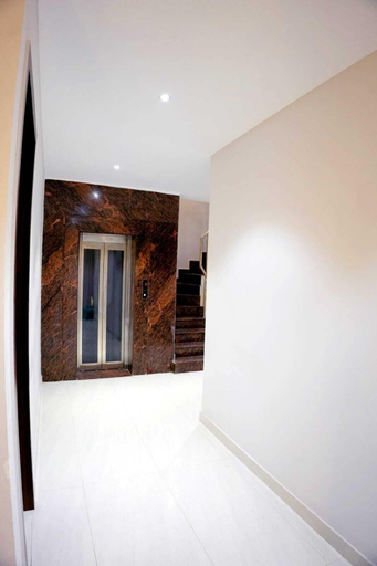 Others 5, Hotel Swastik, Amritsar