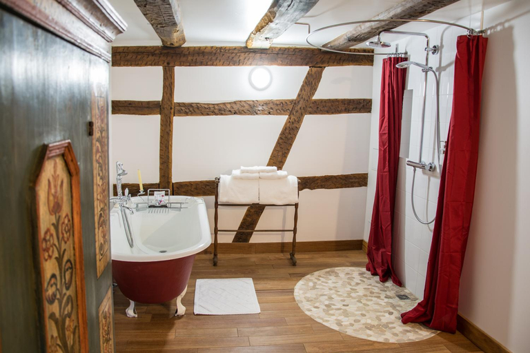 Bathroom 3, Unter der Linde, Bas-Rhin