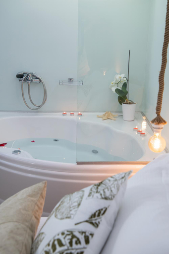 Others 4, LEFKAS CITY APARTMENTS & Suites, Ionian Islands