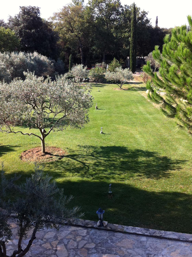 Others 5, Suite romantique avec jacuzzi prive, piscine et petit dejeuner, Vaucluse
