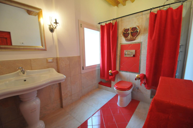 Bathroom 3, Casa Morandi, Bologna