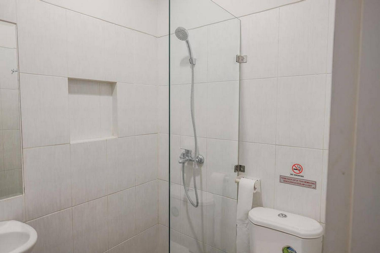 Bathroom 8