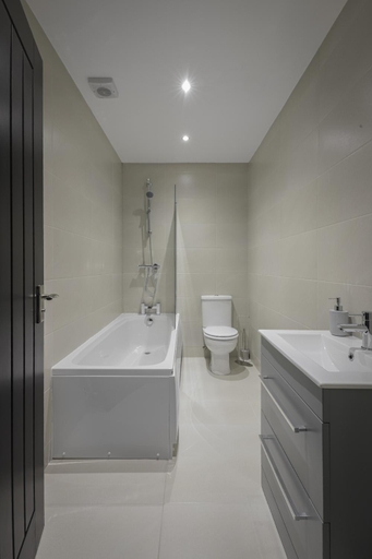 Bathroom 3, The Blackpool Beach Boutique Apartments, Blackpool