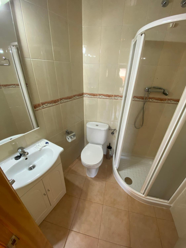 Others 4, Hostal Jose Mari, Salamanca