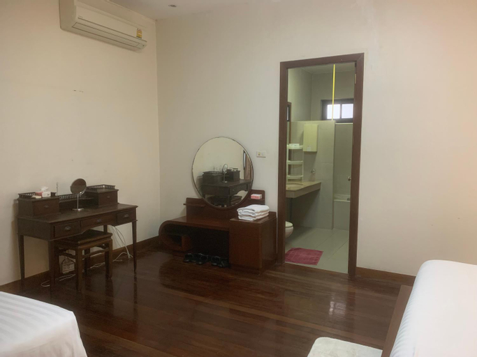 Bedroom 2, Tanwa Suite - MRT Ratchadapisek, Din Dang