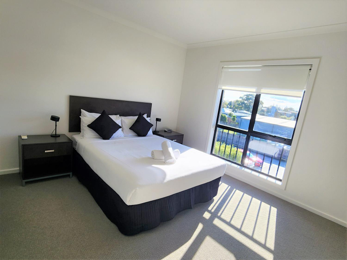 Others 4, Oceanic Apartments, Bass Coast  - Phillip Is.