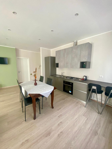 Dining Room 11