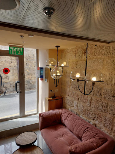 Others 5, heleni malka hotel