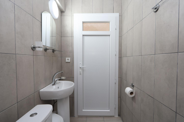 Bathroom 4, Blue Life Hotel, Konak