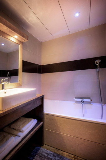 Bathroom, Hotel Le Littoral, Haute-Savoie