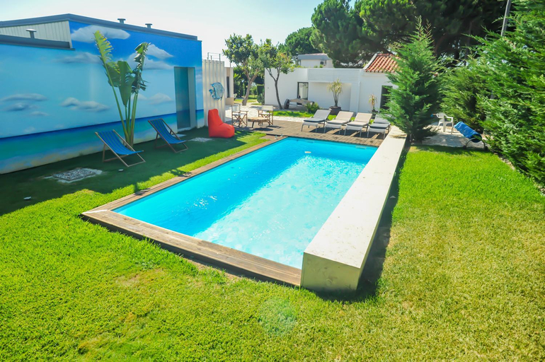 Sport & Beauty 2, Top Luxury Villa - Swimming pool & Ocean View, Almada
