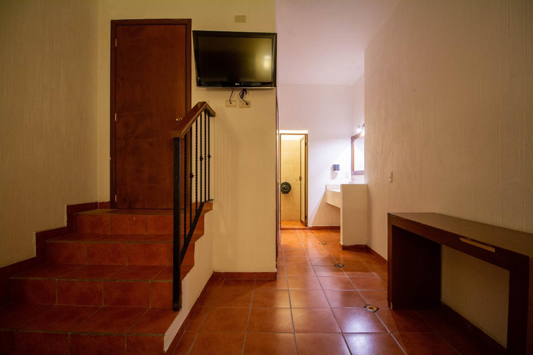Others 5, Hotel Degollado, Degollado