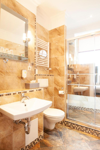 Bathroom 5, Hotel Silesia, Görlitz