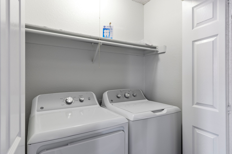 Bathroom 4, Landing Grand Prairie, Dallas