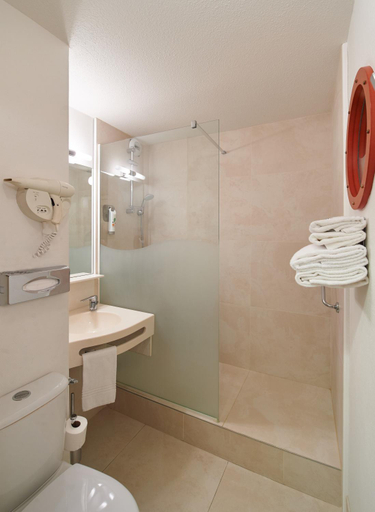 Bathroom 8