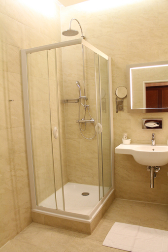Bathroom 4, Opera Suites - Self Check-in, Wien